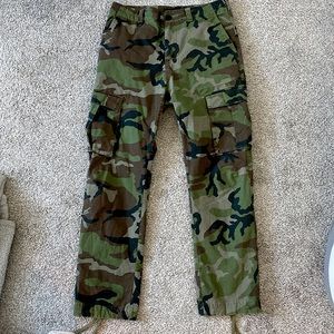 NIKE SB Camo Cargo Pants